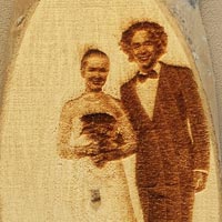 Lazer ahşap resim kazıma örneklerimize bakarak siz de resminizi gönderip sipariş verebilirsiniz. Lazer ahşap resim kazıma örneklerimize bakarak siz de resminizi gönderip sipariş verebilirsiniz.